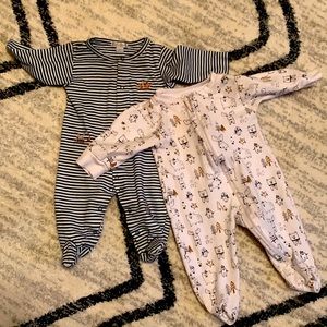 Kissy Kissy boutique 2 pack footies